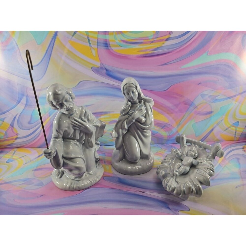 Vintage 1980s 5 Piece Ceramic Nativity 8'', Jesus/Mary/Joseph/Manger Christmas